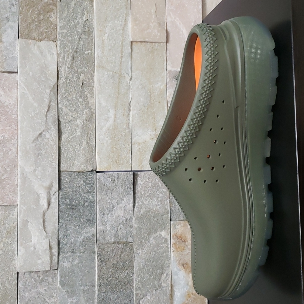 UGG Men's Tasman Sport Shoes - Picture 10 of 11